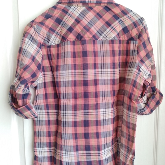 Forever 21 coral navy button up woven shirt, medium, Nwt - Picture 2 of 5